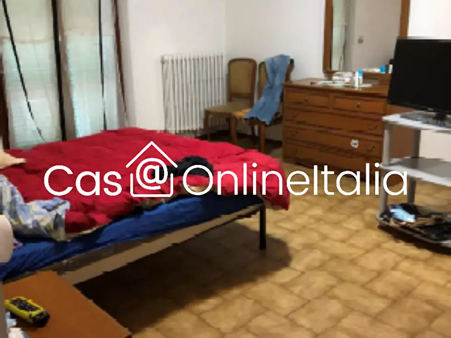 Immagine 10 di Casa indipendente in vendita  in Via Amedeo 59 a Castiglione Del Lago