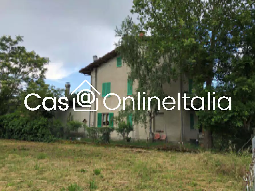 Immagine 1 di Casa indipendente in vendita  in Via Amedeo 59 a Castiglione Del Lago