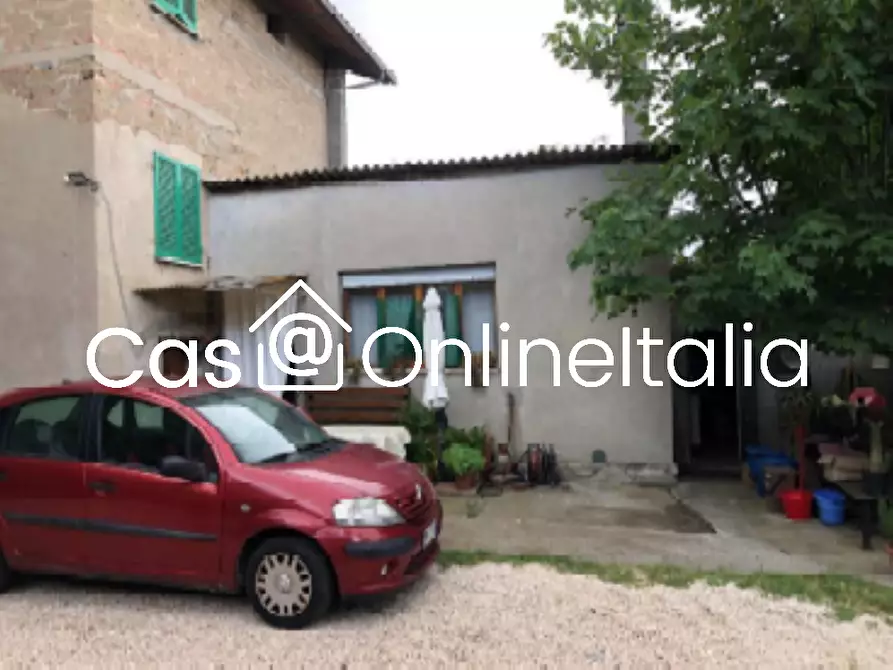 Immagine 6 di Casa indipendente in vendita  in Via Amedeo 59 a Castiglione Del Lago