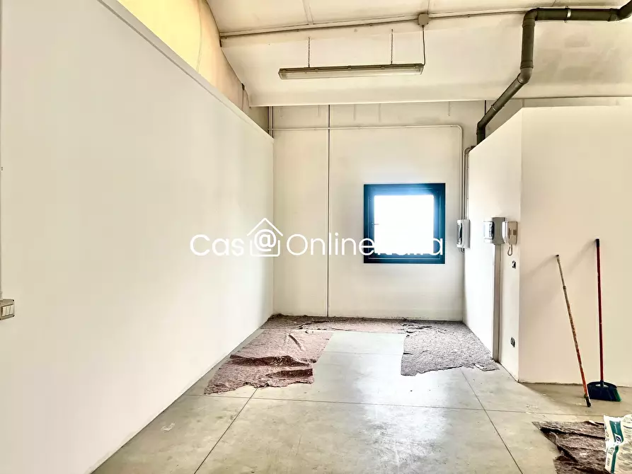 Immagine 5 di Capannone industriale in vendita  in Via Ugo la Malfa 18 a Signa