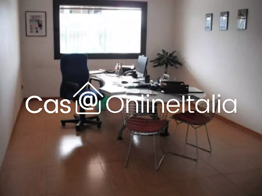 Immagine 13 di Locale commerciale in vendita  in Via Settevalli 326 a Perugia