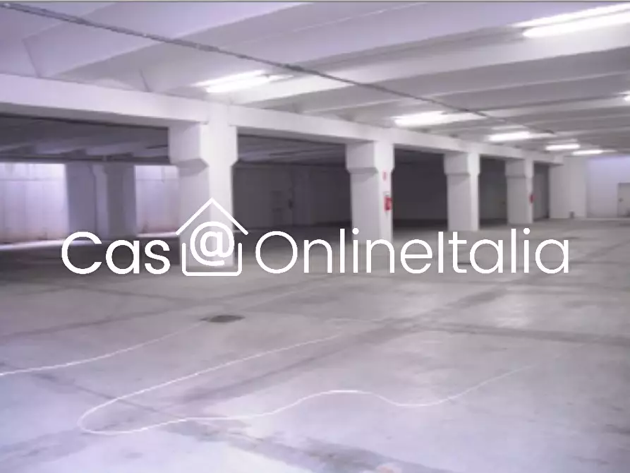 Immagine 10 di Locale commerciale in vendita  in Via Settevalli 326 a Perugia