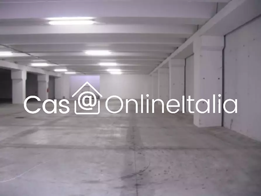 Immagine 10 di Locale commerciale in vendita  in Via Settevalli 326 a Perugia