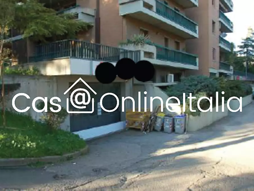 Immagine 4 di Magazzino in vendita  in Via Vittorio Emanuele Orlando a Perugia