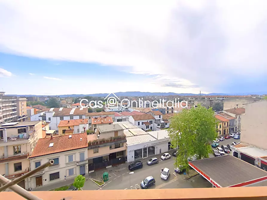 Immagine 9 di Appartamento in vendita  in Viale Montegrappa 231 a Prato