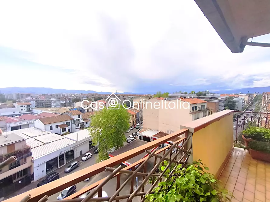 Immagine 10 di Appartamento in vendita  in Viale Montegrappa 231 a Prato