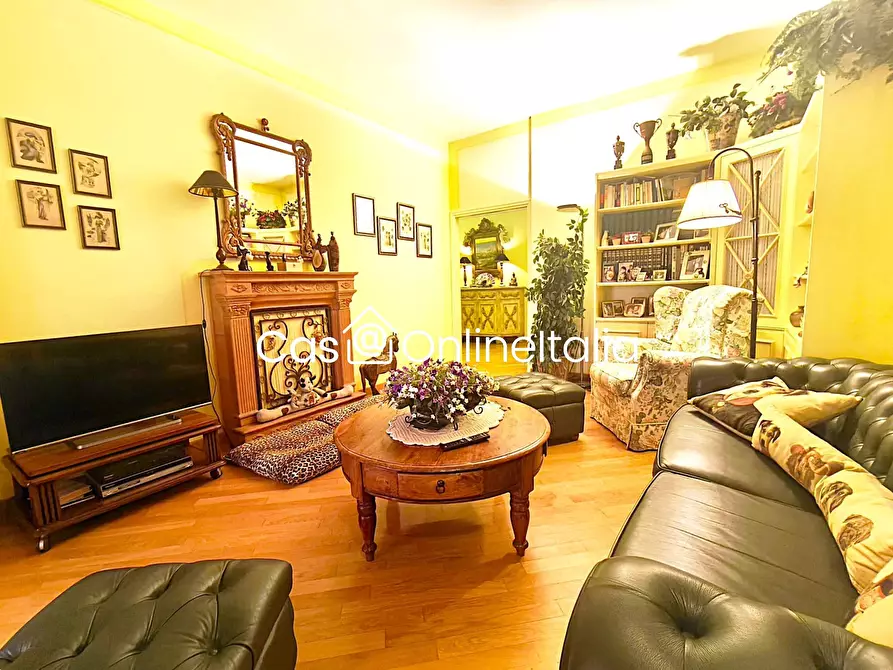 Immagine 2 di Appartamento in vendita  in Viale Montegrappa 231 a Prato