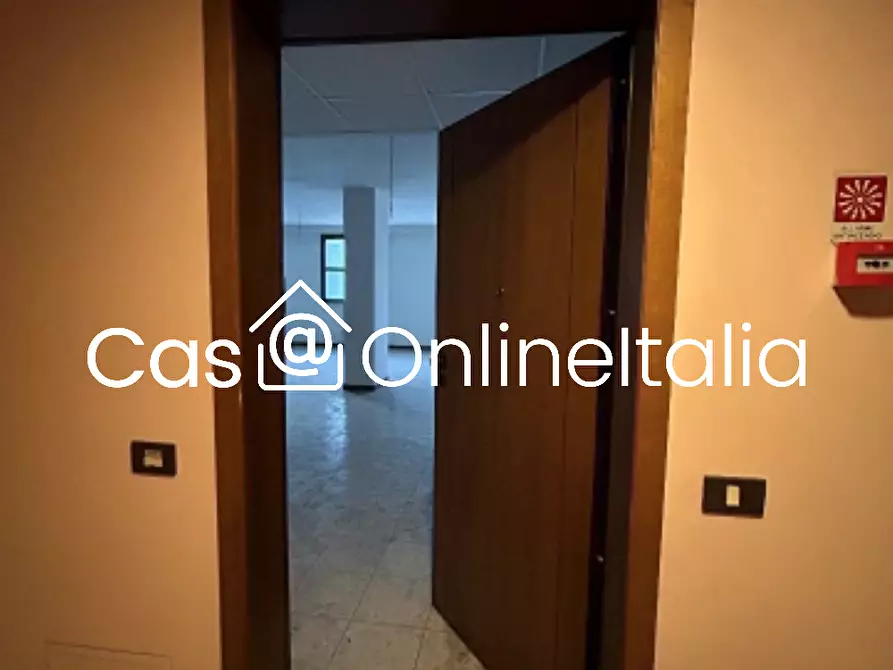 Immagine 3 di Ufficio in vendita  in Via M. Angeloni 115 a Perugia