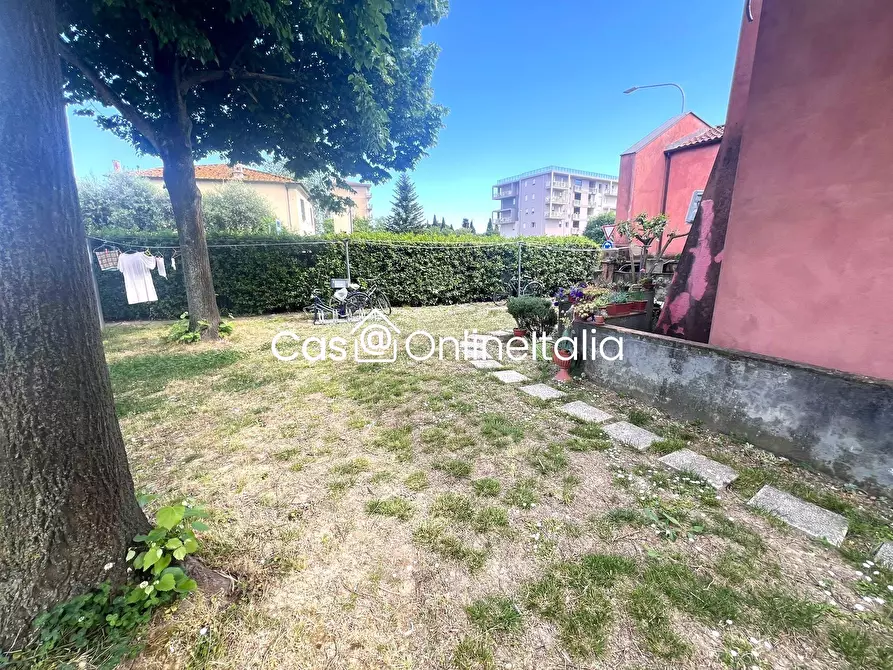 Immagine 1 di Appartamento in vendita  in Via Pietro Nenni 82 a Prato