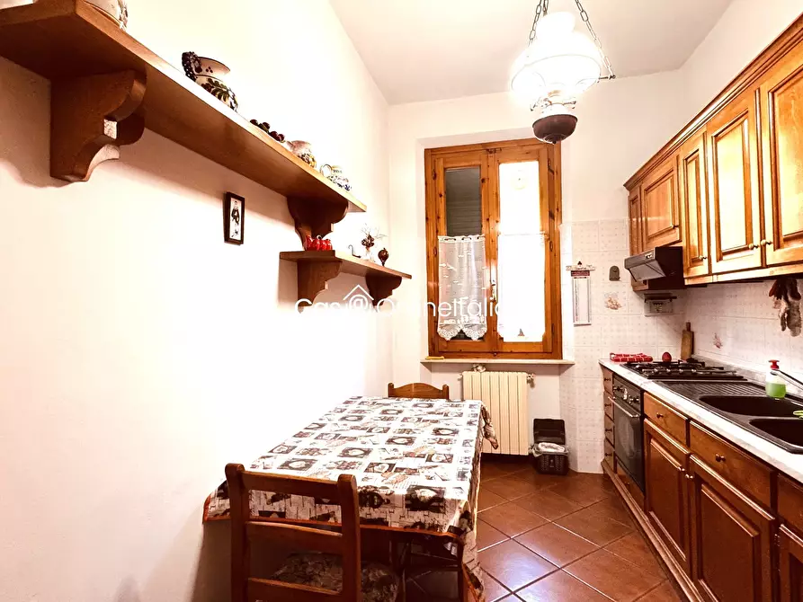 Immagine 4 di Appartamento in vendita  in Via Vincenzo da Filicaia 26 a Prato