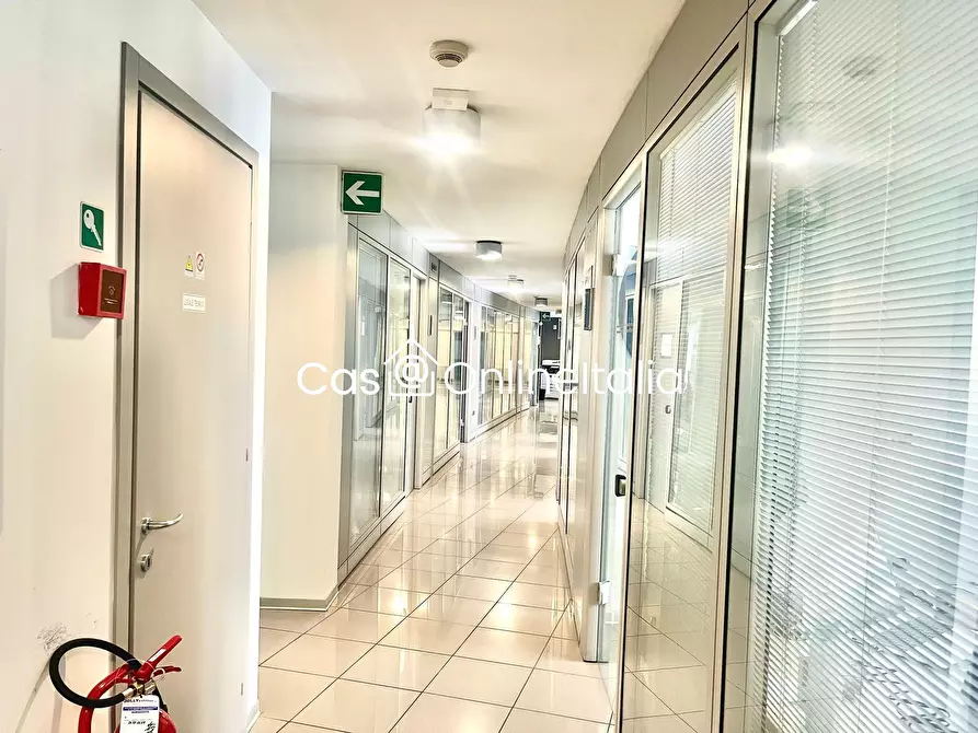 Immagine 5 di Ufficio in affitto  in Viale Vittorio Veneto 41 a Prato