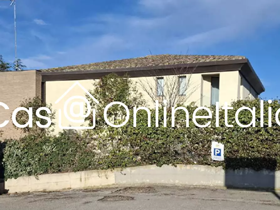 Immagine 3 di Villa in vendita  in Via Fratelli Cairoli 1 a Corciano
