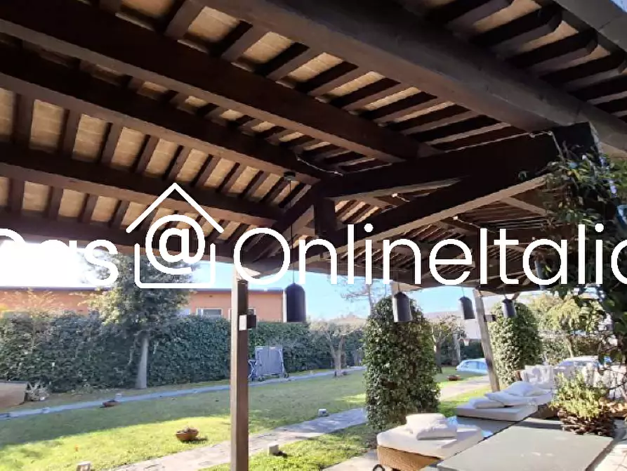 Immagine 6 di Villa in vendita  in Via Fratelli Cairoli 1 a Corciano