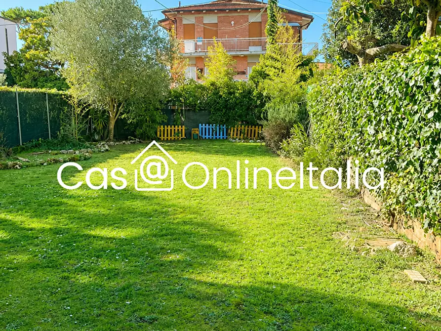 Immagine 8 di Appartamento in affitto  in Viale del Tirreno a Pisa
