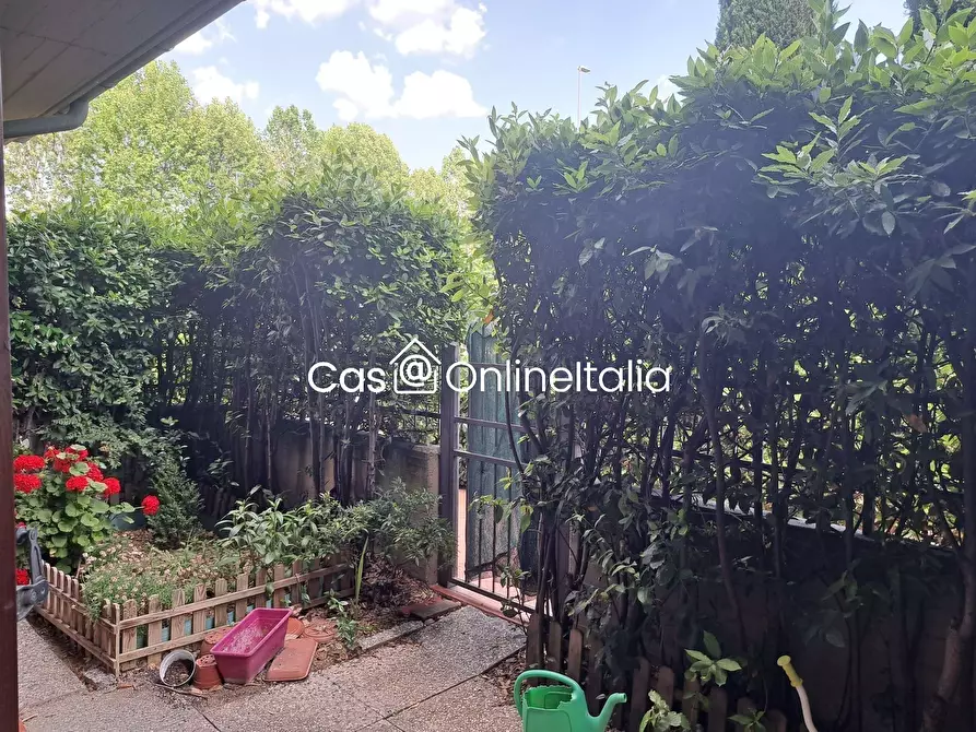 Immagine 50 di Appartamento in vendita  in Via Anna Magnani a Prato