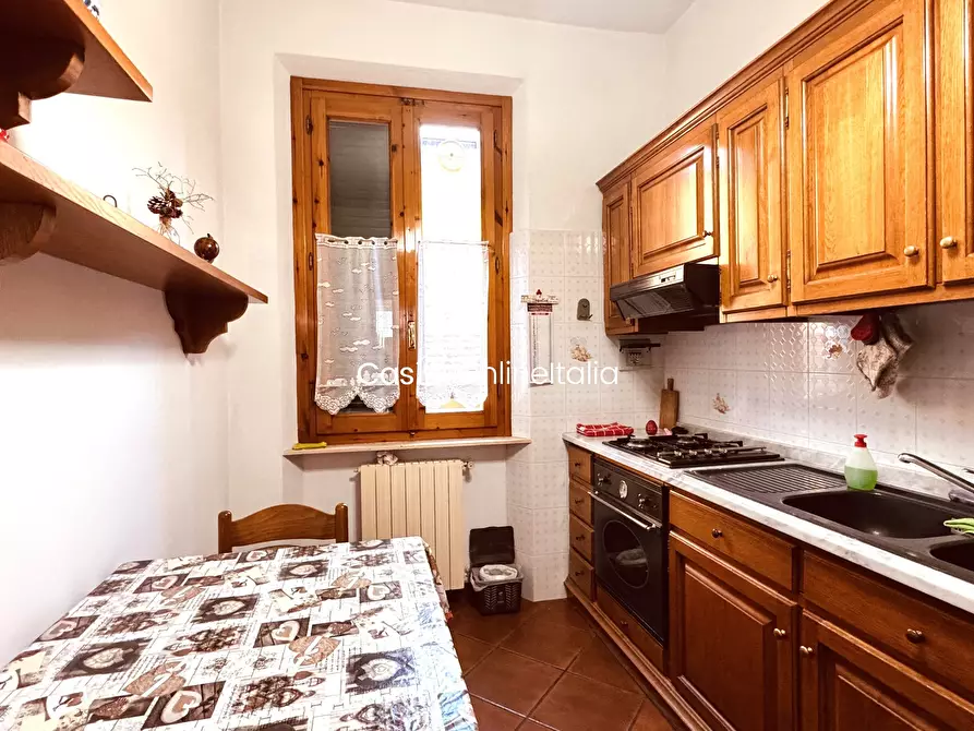 Immagine 3 di Appartamento in vendita  in Via Vincenzo da Filicaia 26 a Prato