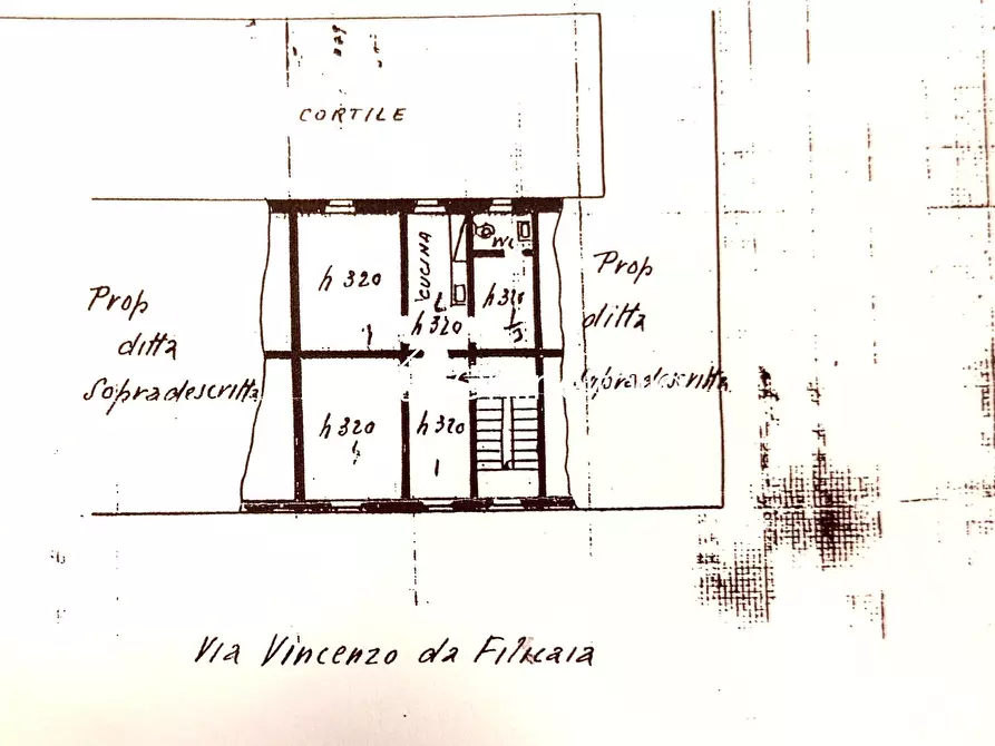 Immagine 27 di Appartamento in vendita  in Via Vincenzo da Filicaia 26 a Prato
