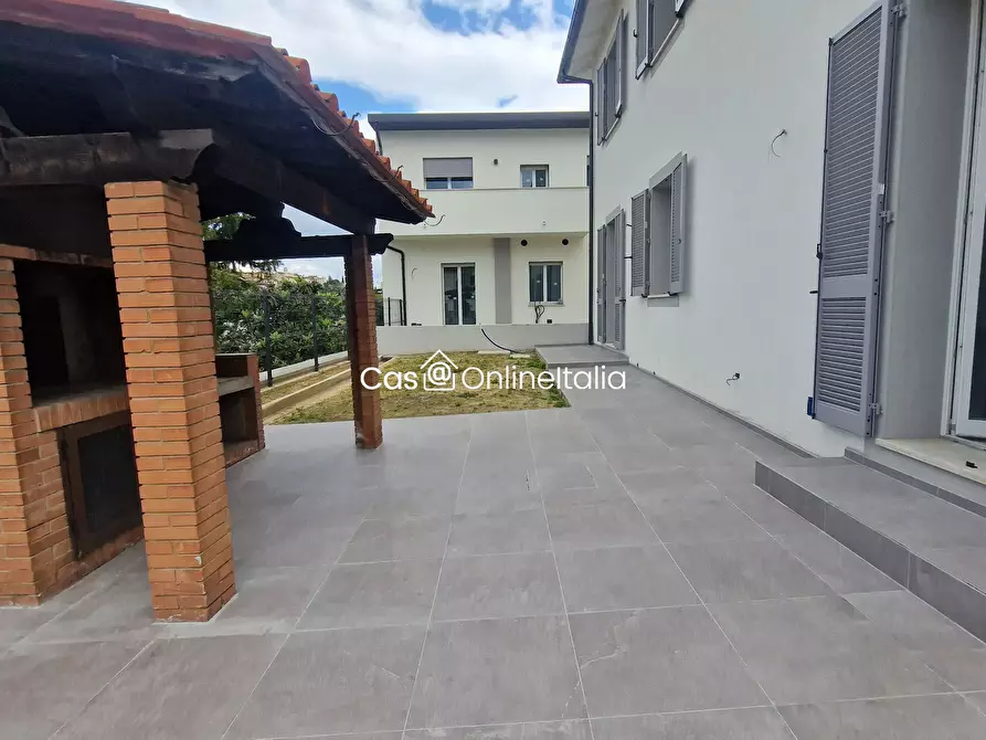 Immagine 6 di Appartamento in vendita  in Via Livornese 272 a Lastra A Signa