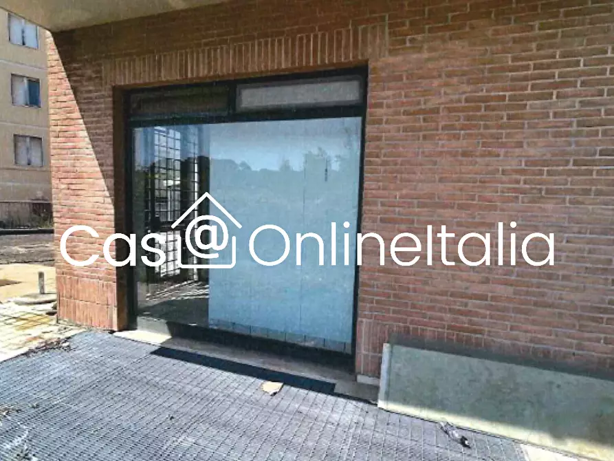 Immagine 8 di Negozio in vendita  in Strada Tuderte 75 a Perugia