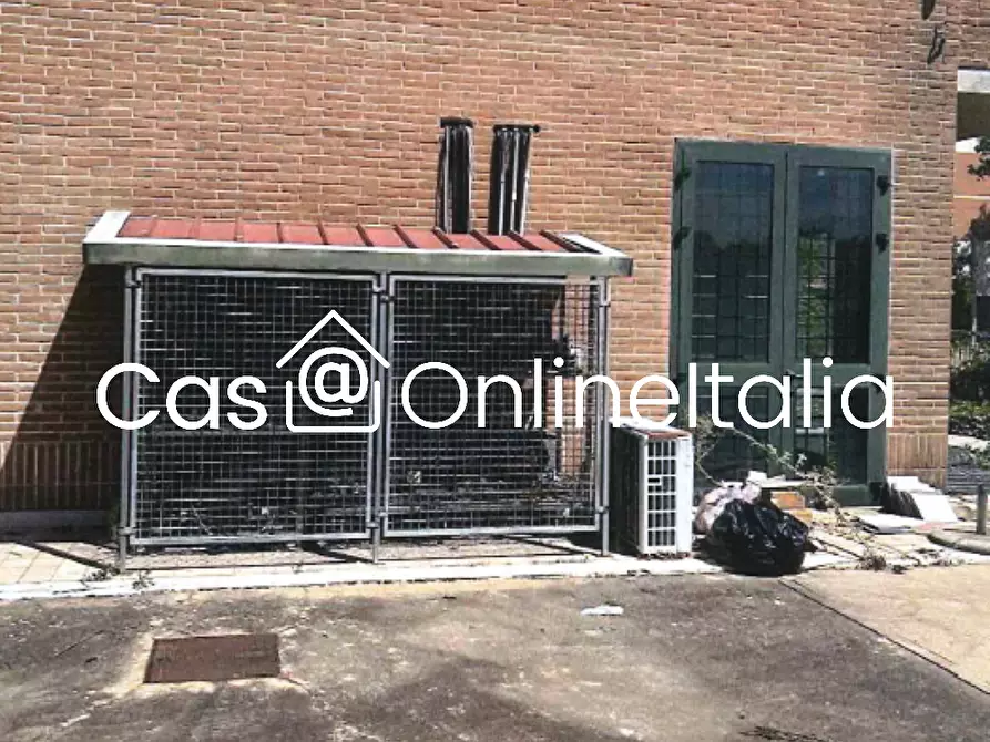 Immagine 9 di Negozio in vendita  in Strada Tuderte 75 a Perugia