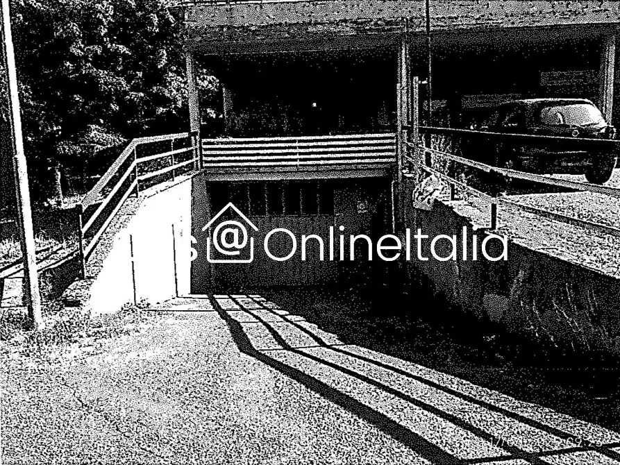 Immagine 2 di Magazzino in vendita  in Via Wolfgang Amedeo Mozart a Perugia