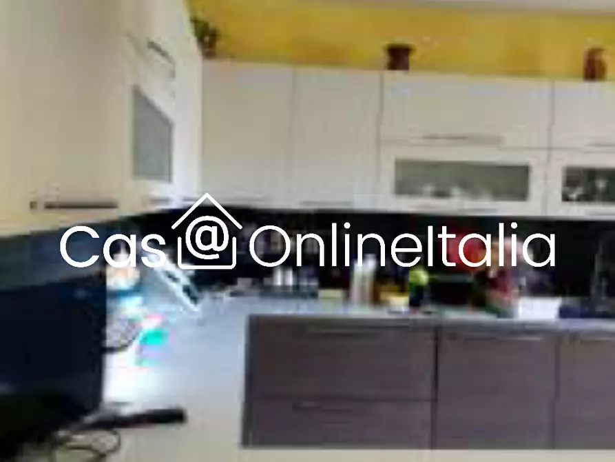 Immagine 10 di Appartamento in vendita  in Via Cavour a Massa Martana
