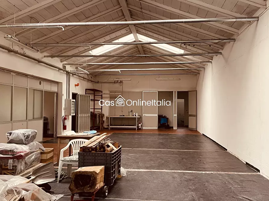 Immagine 3 di Capannone industriale in vendita  in Via della Cooperazione 25 a Vaiano