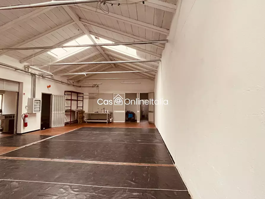 Immagine 6 di Capannone industriale in vendita  in Via della Cooperazione 25 a Vaiano