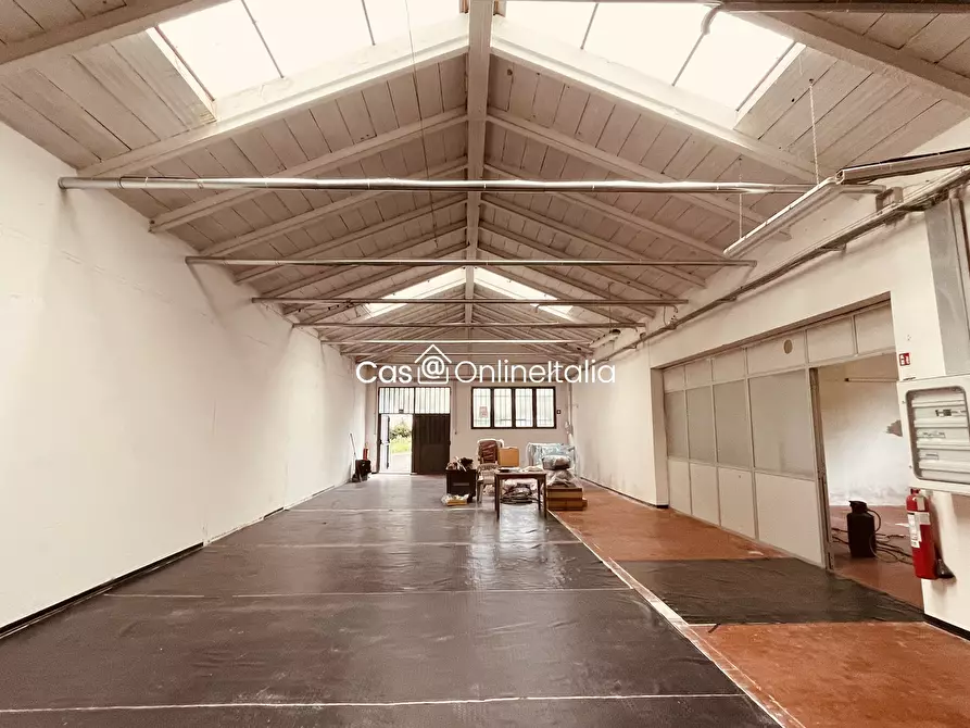 Immagine 8 di Capannone industriale in vendita  in Via della Cooperazione 25 a Vaiano