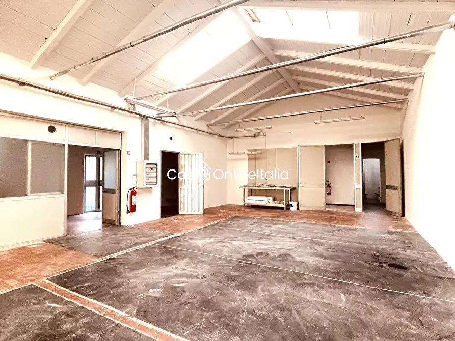 Immagine 13 di Capannone industriale in vendita  in Via della Cooperazione 25 a Vaiano