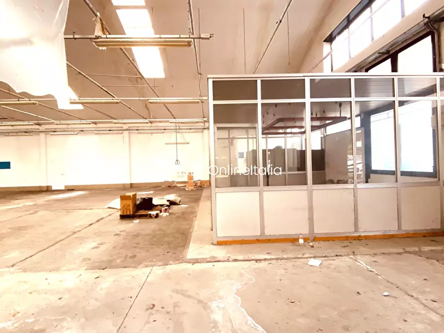 Immagine 7 di Capannone industriale in vendita  in Via Giuliano Ristori a Prato