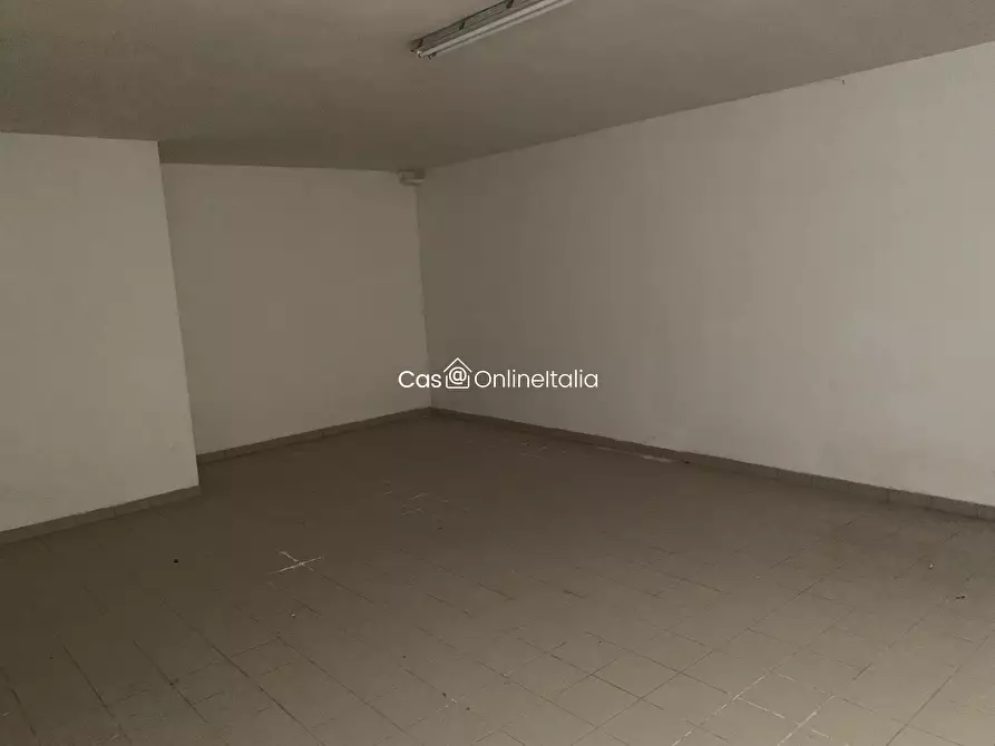 Immagine 16 di Negozio in vendita  in Via Romeo Gallenga 6 a Perugia