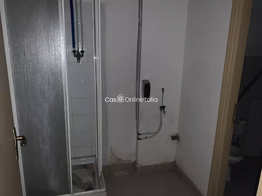 Immagine 17 di Negozio in vendita  in Via Romeo Gallenga 6 a Perugia