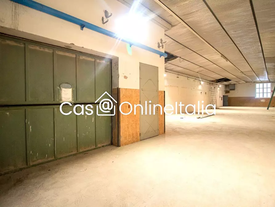 Immagine 2 di Capannone industriale in affitto  in Via Val di Bisenzio 165 a Vaiano