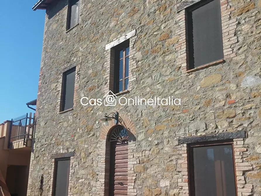 Immagine 9 di Casa bifamiliare in vendita  in Via Dell'Anguillara 13 a Magione