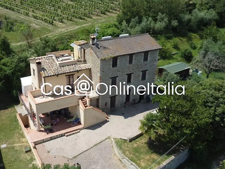 Immagine 4 di Casa bifamiliare in vendita  in Via Dell'Anguillara 13 a Magione