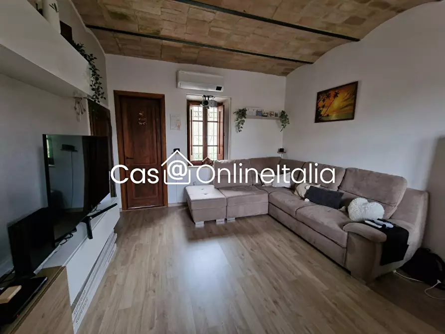 Immagine 114 di Casa bifamiliare in vendita  in Via Dell'Anguillara 13 a Magione