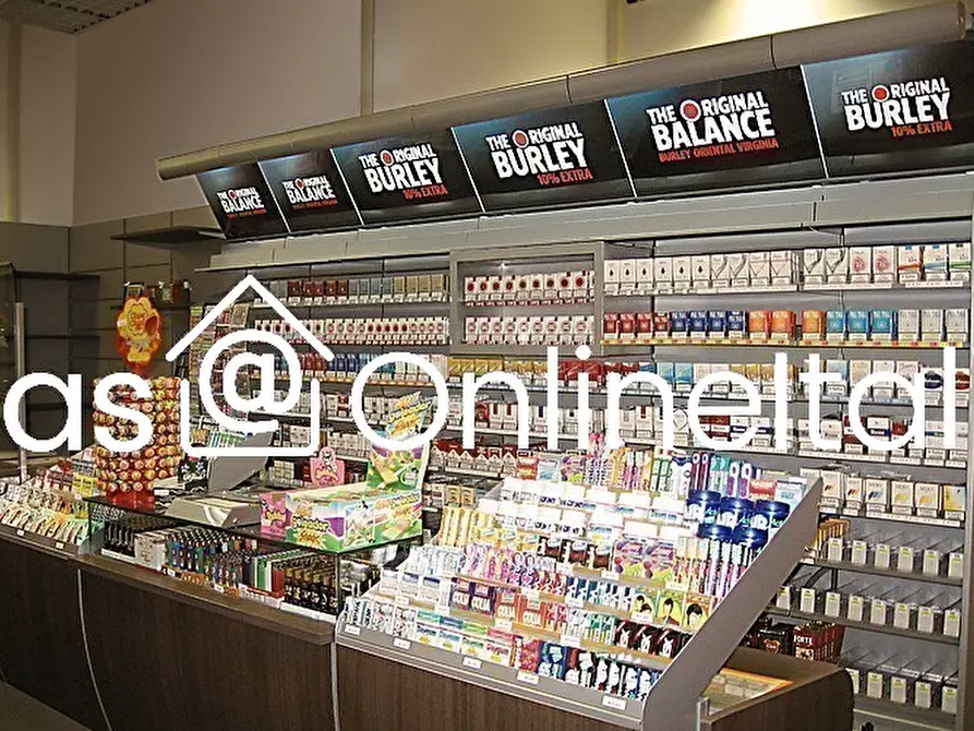 Immagine 6 di Attività commerciale in vendita  in Via di Scandicci 1 a Scandicci