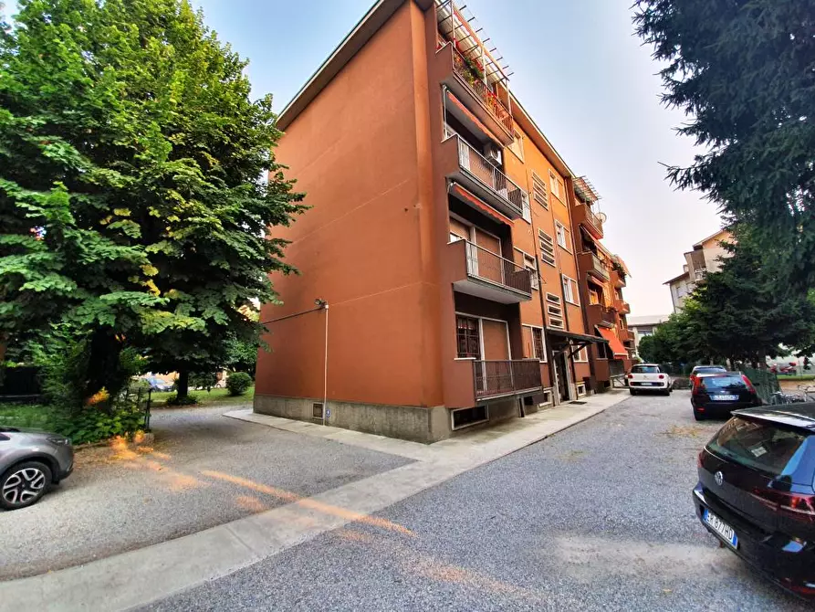 Appartamento in vendita in Via Donizetti 3 a Seregno