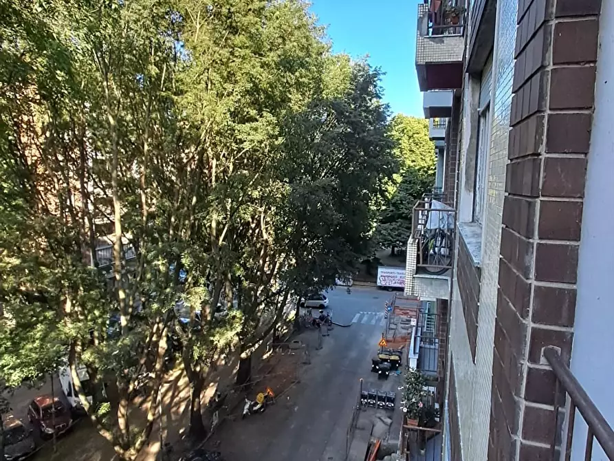 Immagine 2 di Appartamento in affitto  a Torino