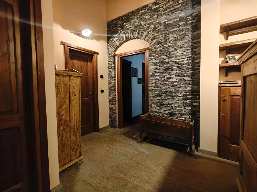 Immagine 6 di Villa in vendita  in via Vercellino a Oulx