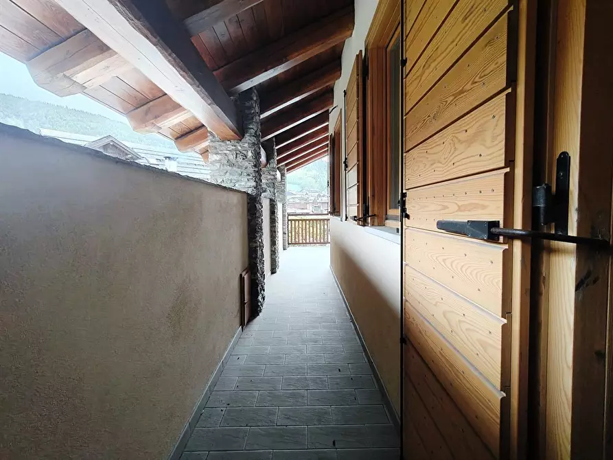 Immagine 8 di Villa in vendita  in via Vercellino a Oulx