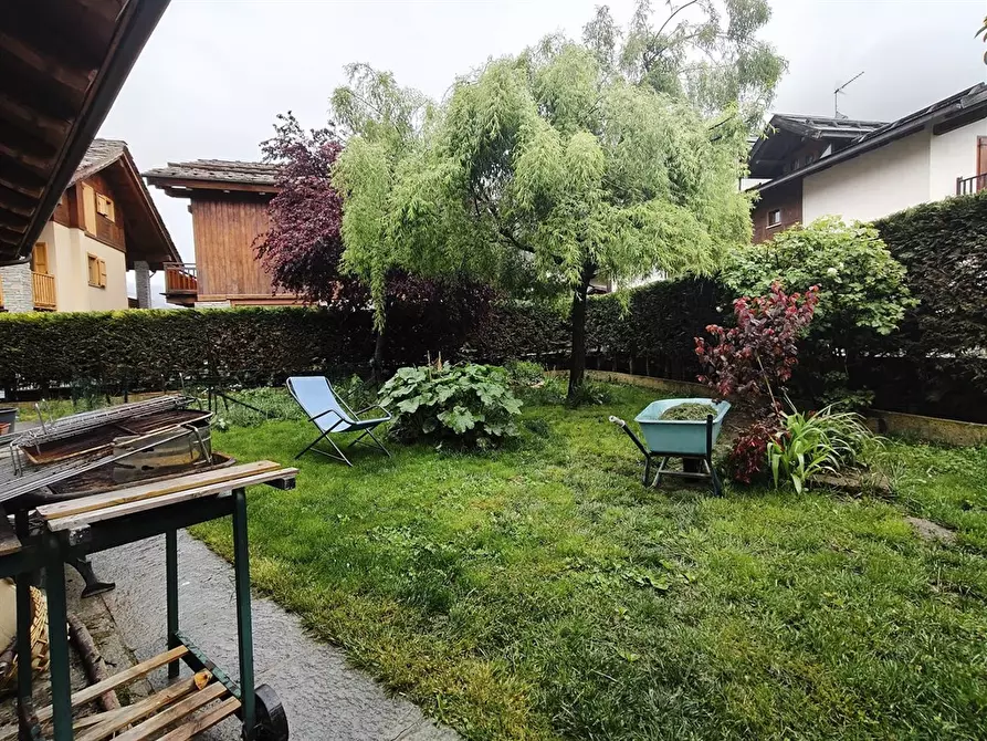 Immagine 1 di Villa in vendita  in via Vercellino a Oulx