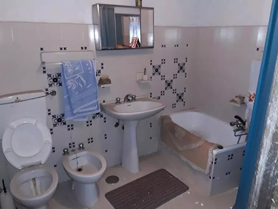 Immagine 2 di Casa semindipendente in vendita  in via San Sebastiano Po 13 a Chiusano D'asti