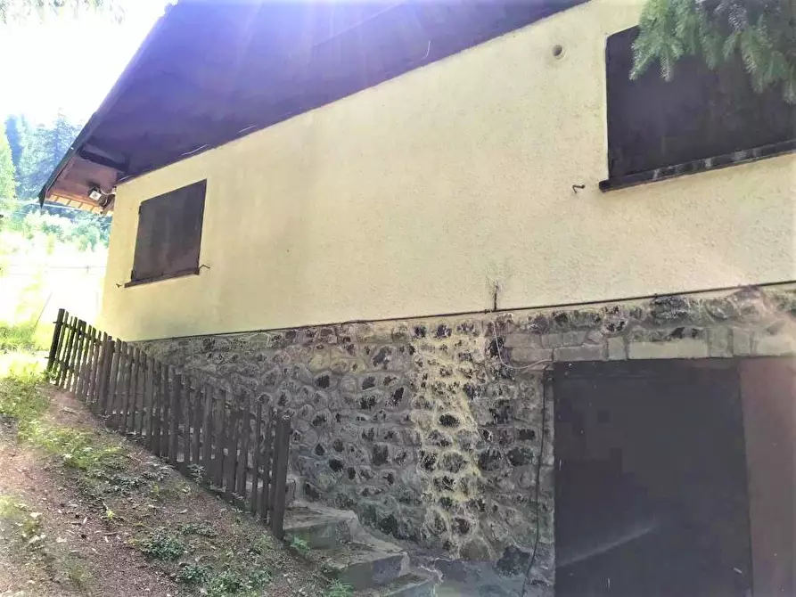 Immagine 1 di Casa semindipendente in vendita  in Strada San Sicario 61 a Cesana Torinese