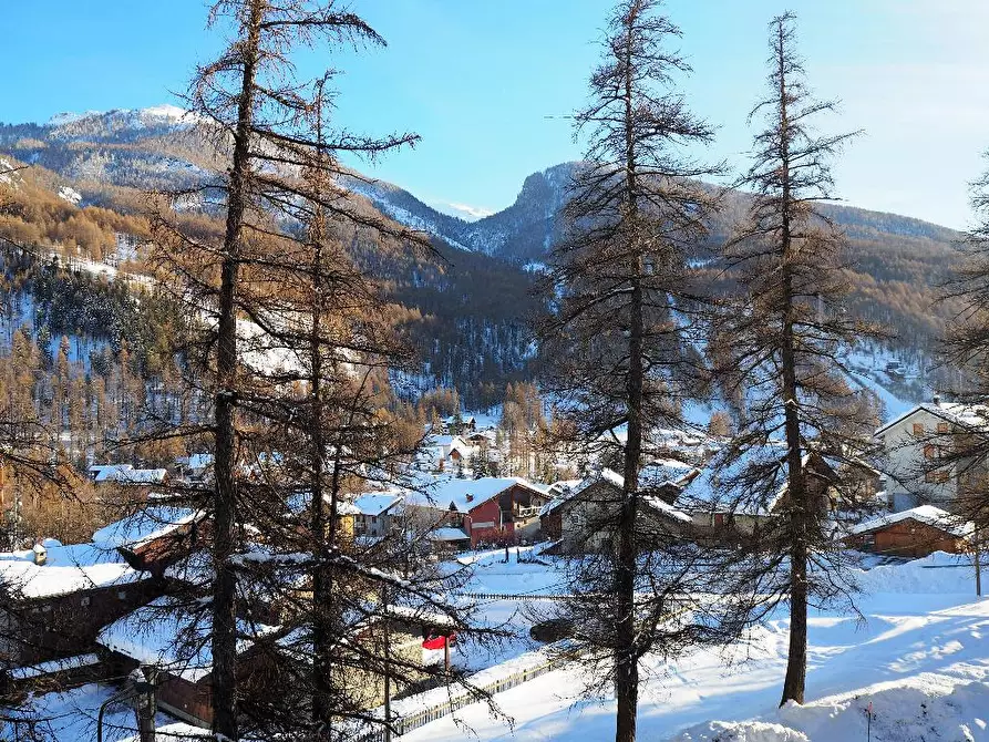 Immagine 1 di Appartamento in vendita  in via della Pineta a Pragelato