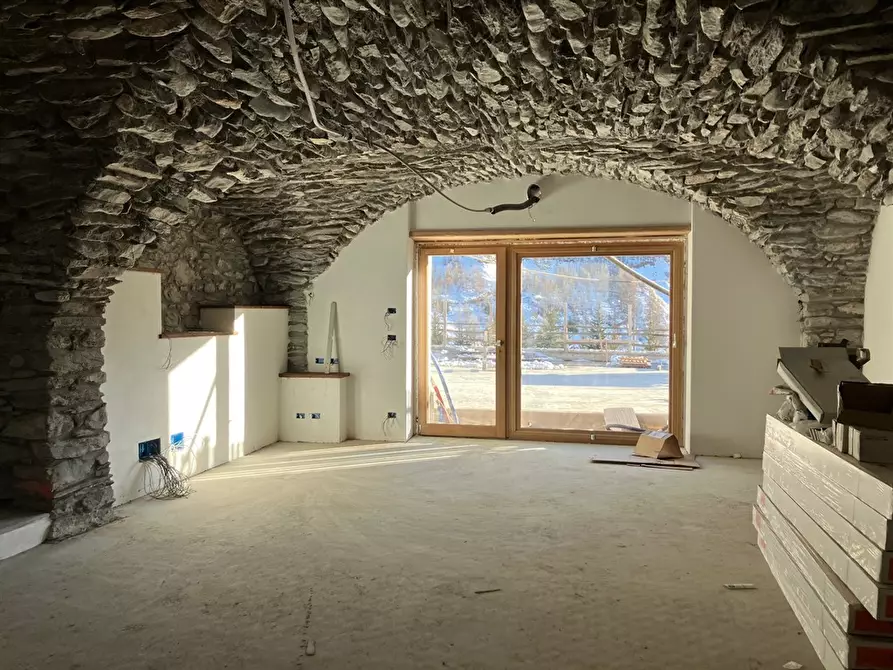 Immagine 5 di Appartamento in vendita  in Bousson a Cesana Torinese