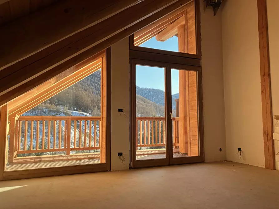 Immagine 5 di Appartamento in vendita  in bousson a Cesana Torinese