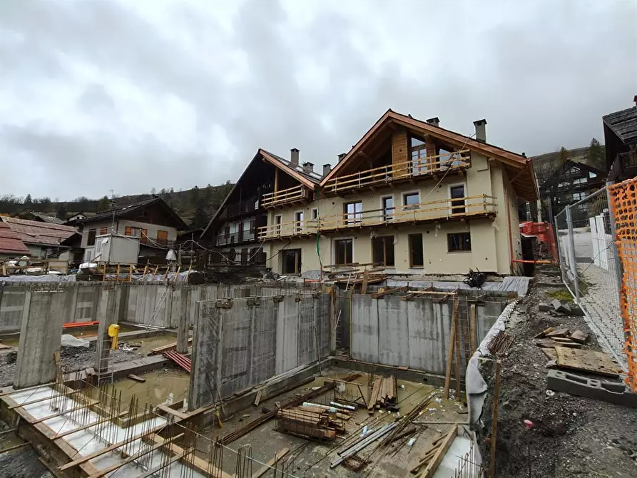 Immagine 1 di Appartamento in vendita  in bousson a Cesana Torinese