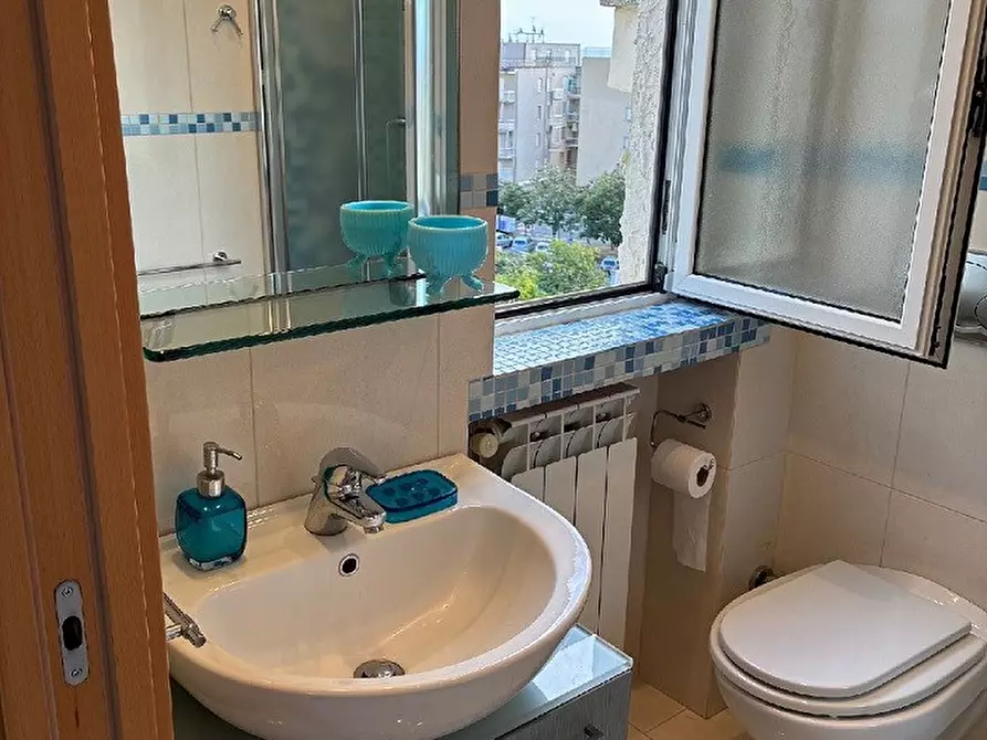 Immagine 9 di Attico in affitto  in via LAIOLO a Spotorno